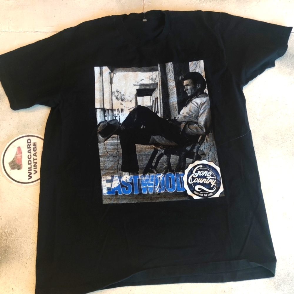 Clint Eastwood Gone Country tee size medium